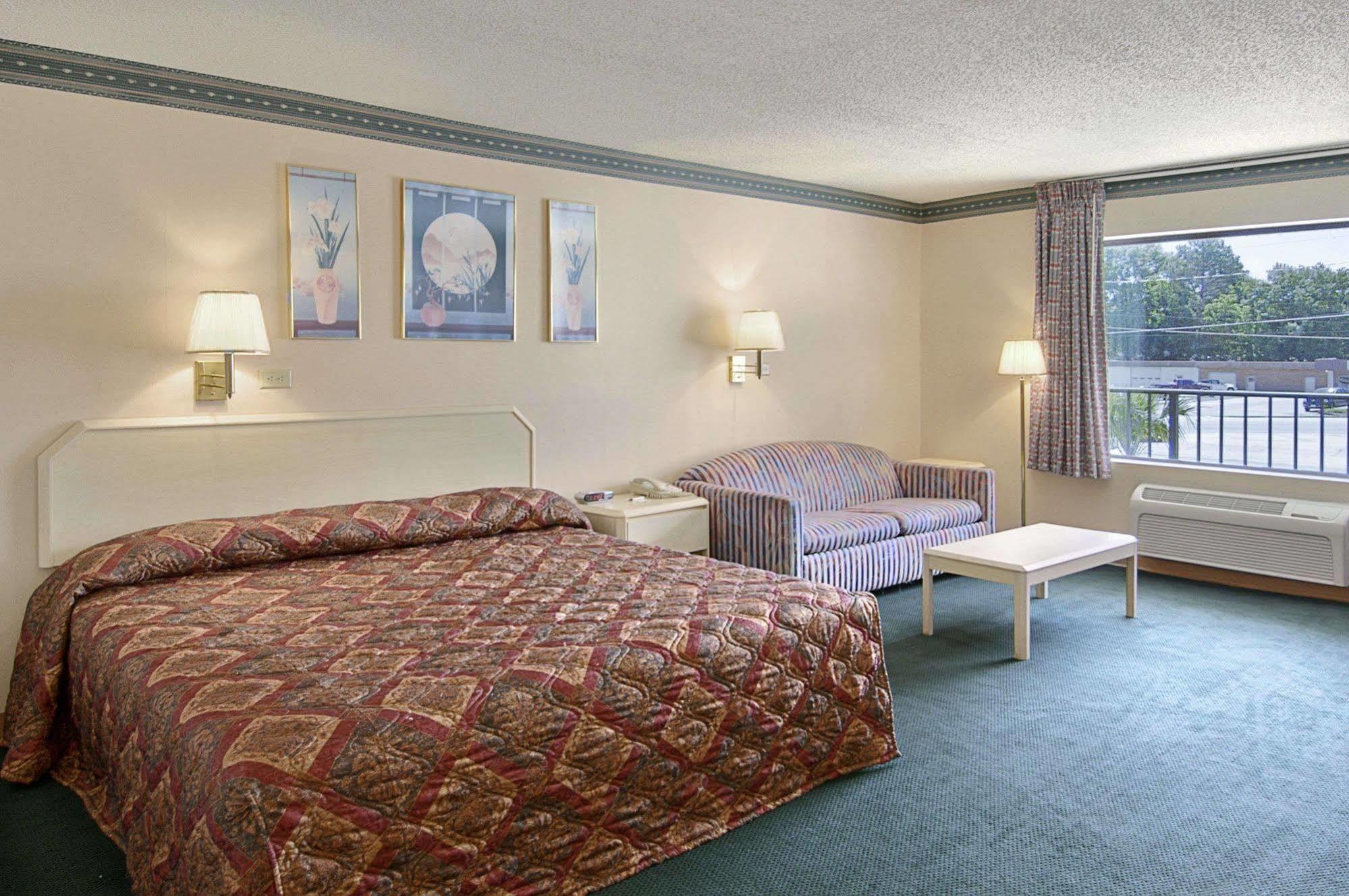Days Inn Cheraw Номер фото