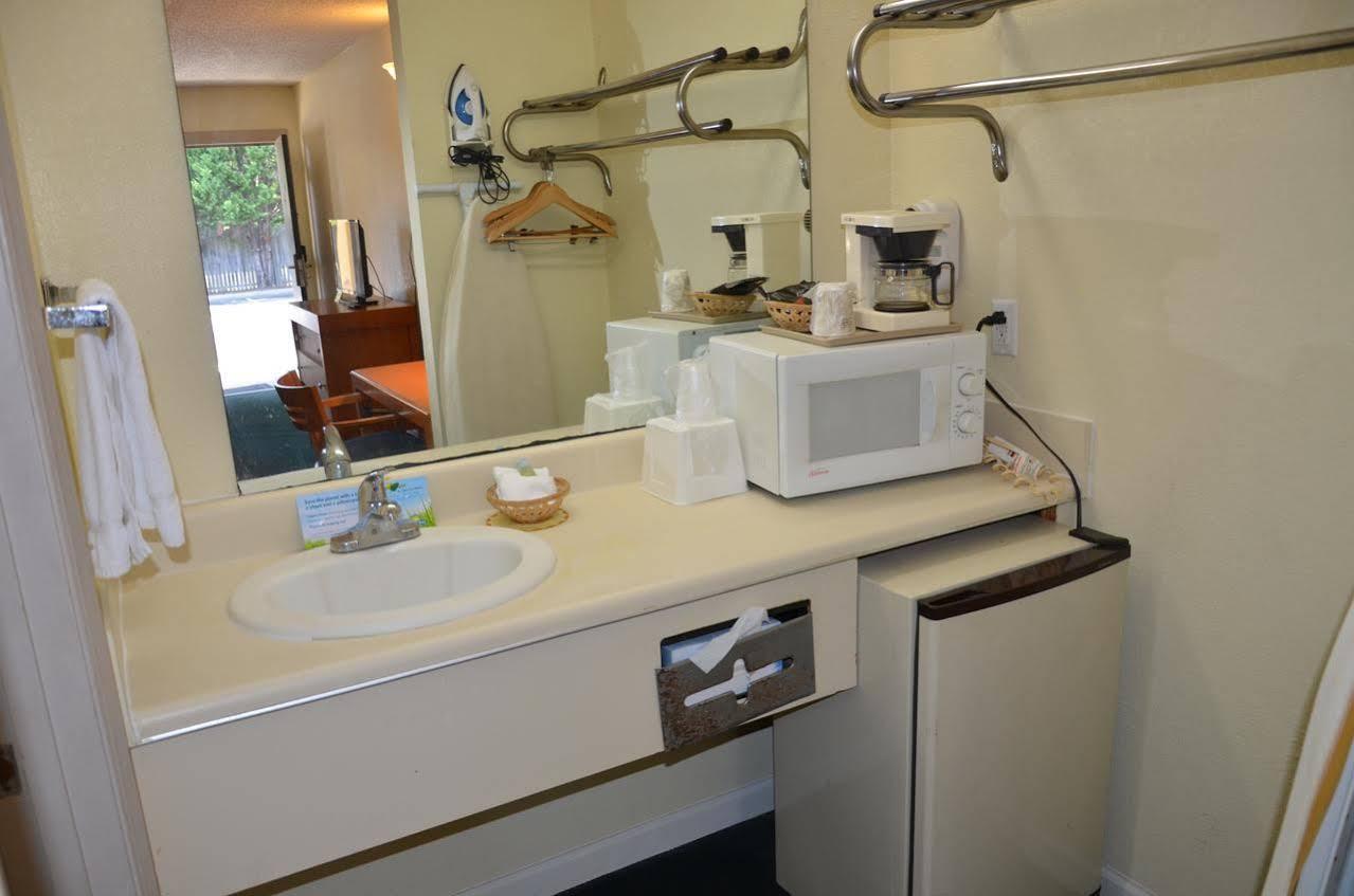Days Inn Cheraw Экстерьер фото